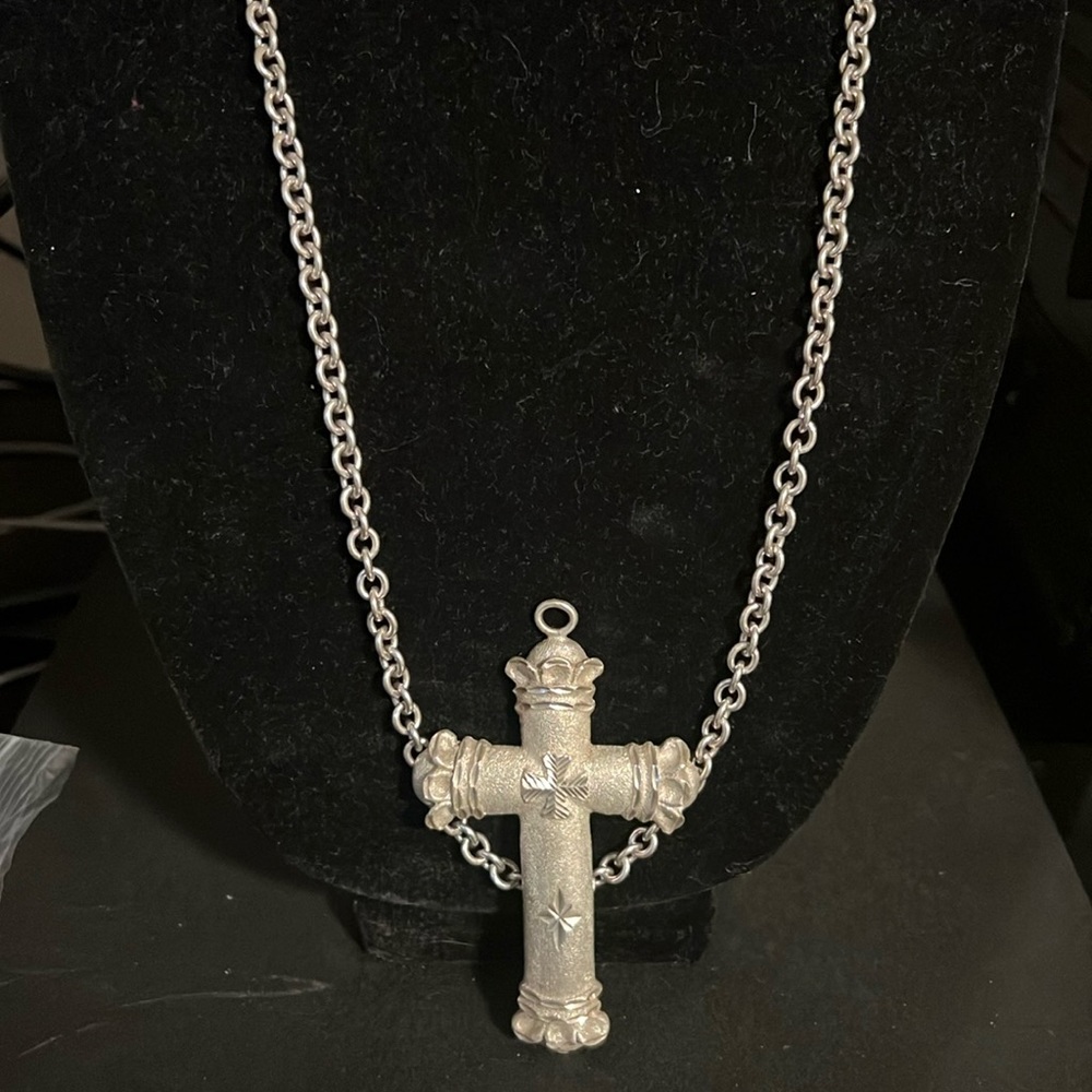 925 Vintage sterling, silver bundle Cross charm and chain
